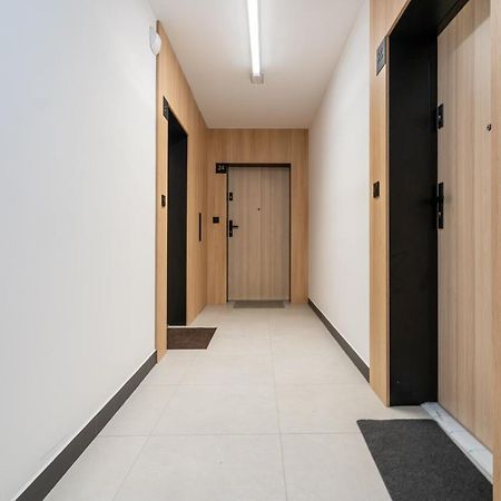 Lotte Apartment - Parking Podziemny, Osiedle Strzezone グリヴィツェ エクステリア 写真