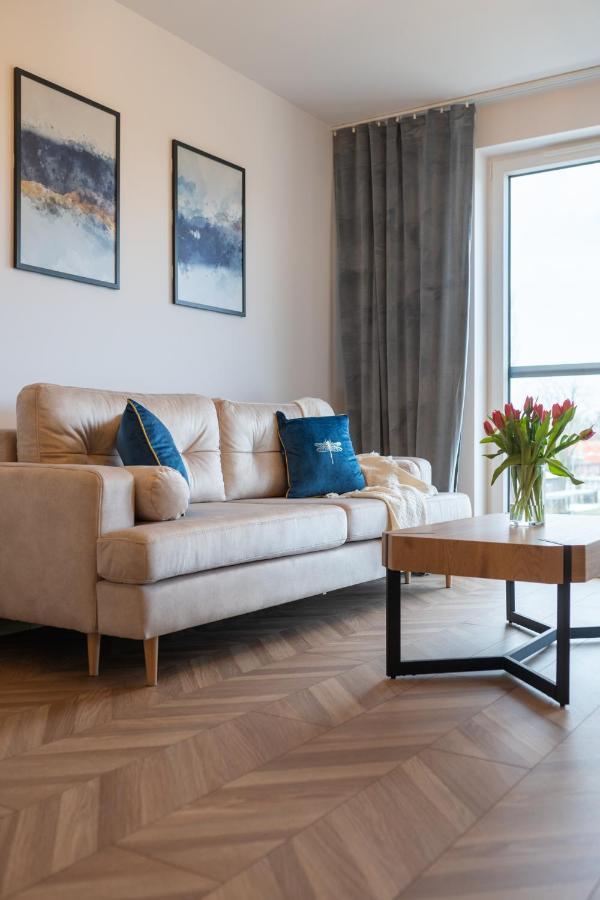 Lotte Apartment - Parking Podziemny, Osiedle Strzezone グリヴィツェ エクステリア 写真