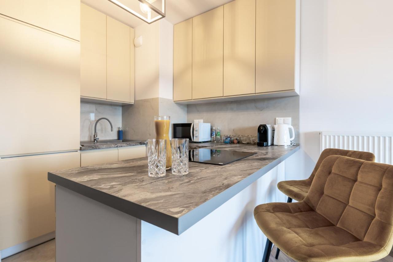 Lotte Apartment - Parking Podziemny, Osiedle Strzezone グリヴィツェ エクステリア 写真